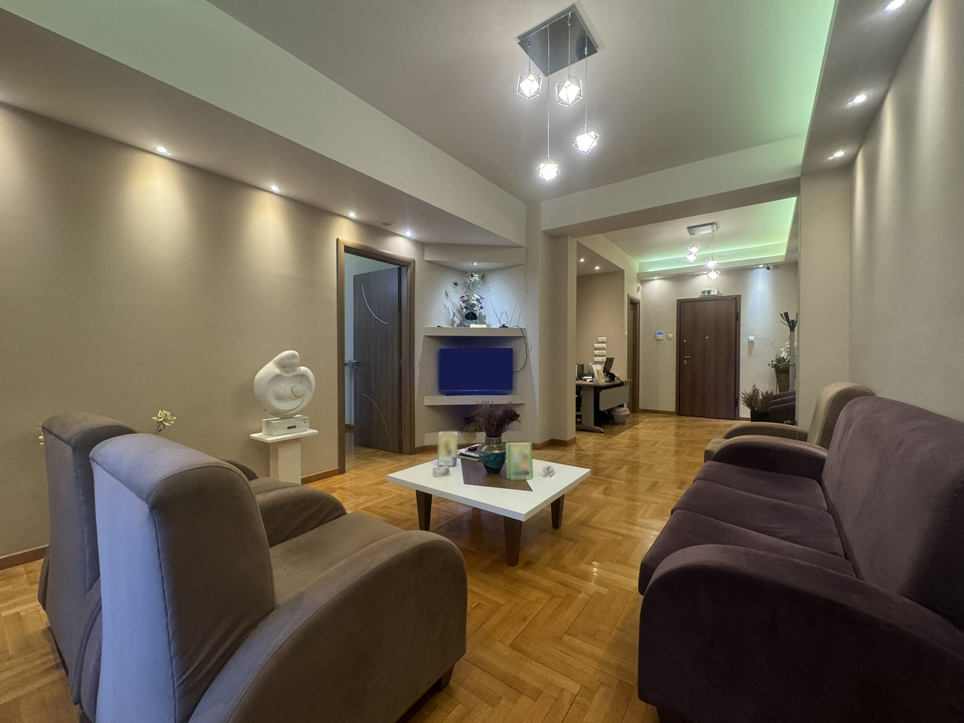 Gallery image 9