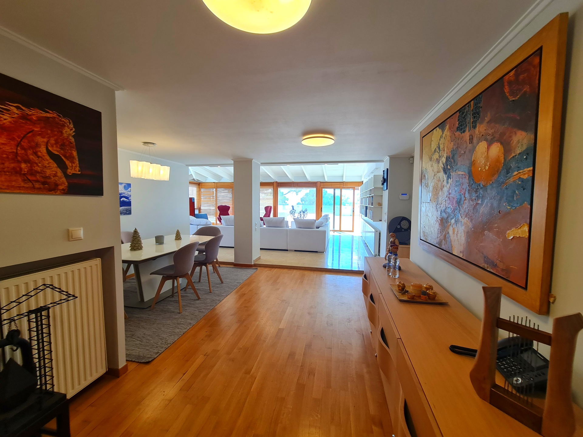 Gallery image 12