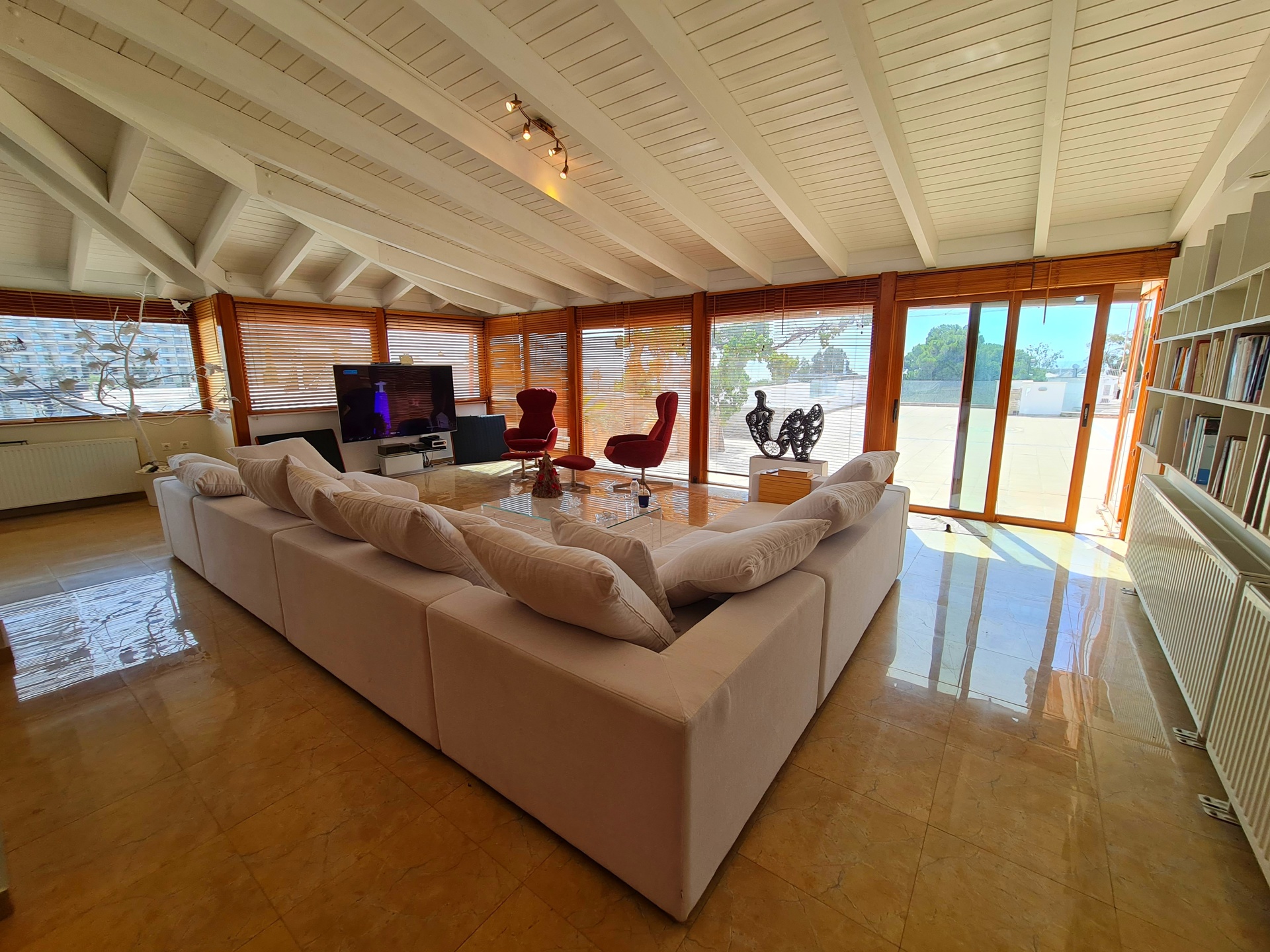 Gallery image 6