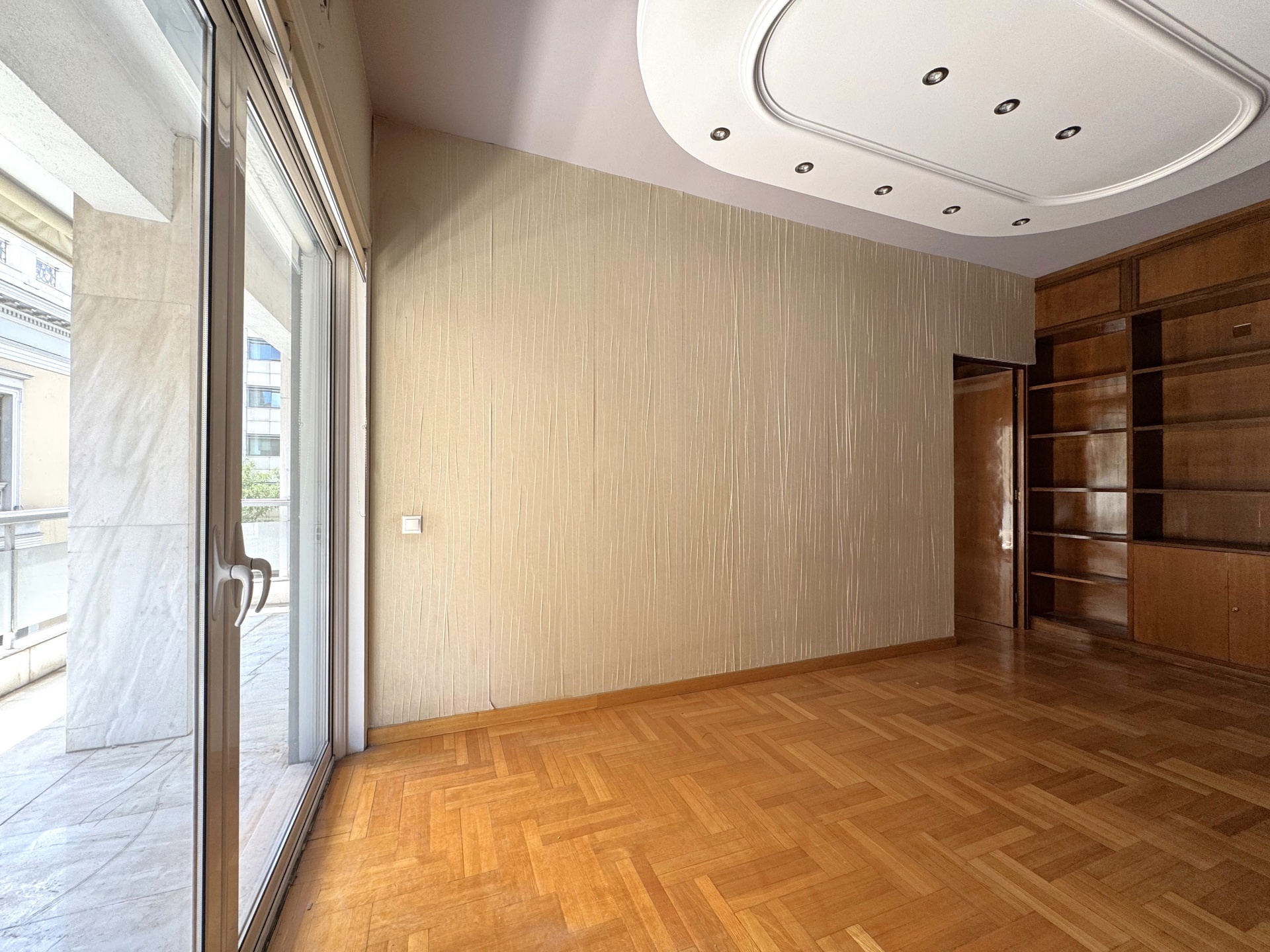 Gallery image 10