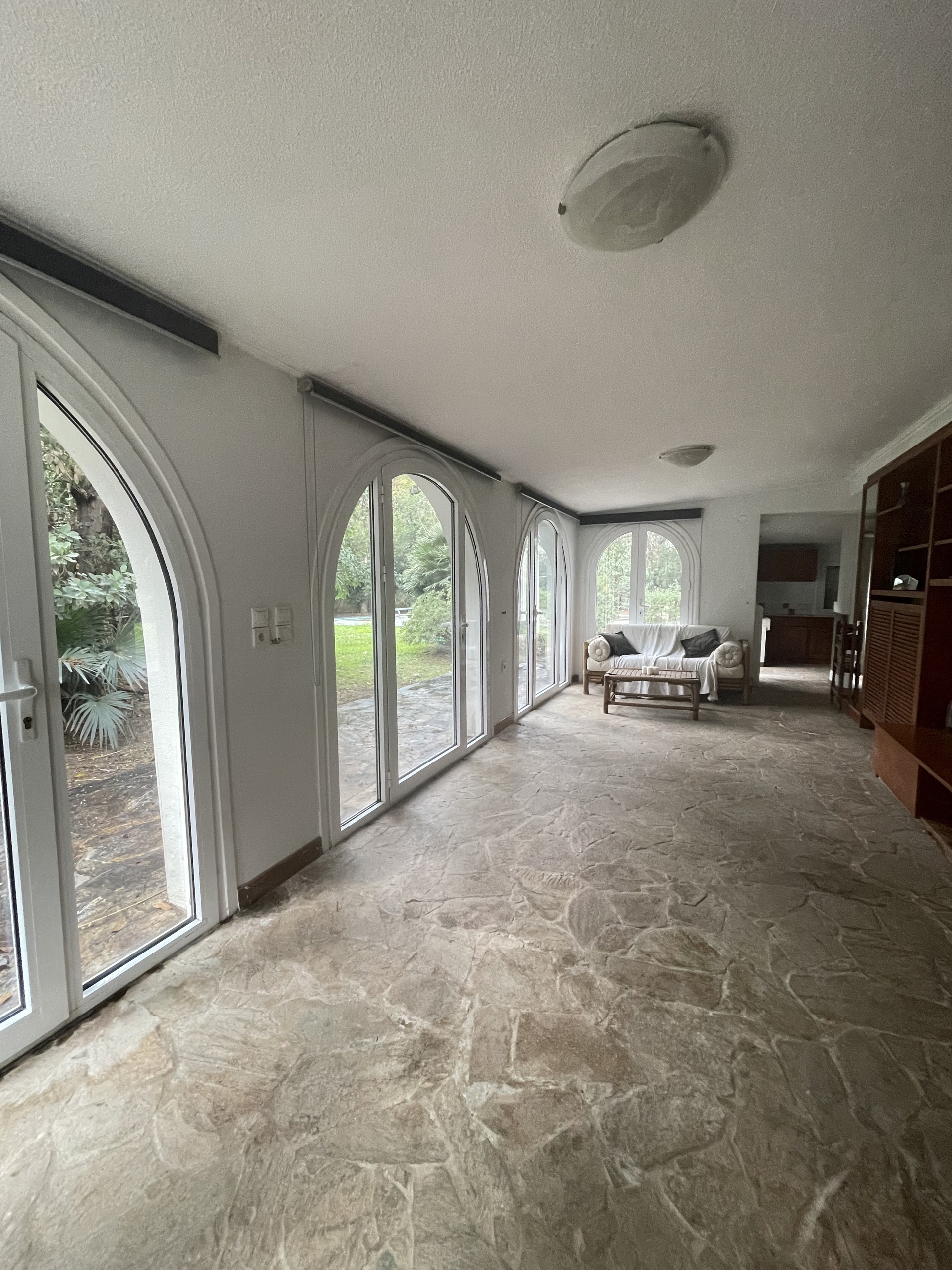 Gallery image 16