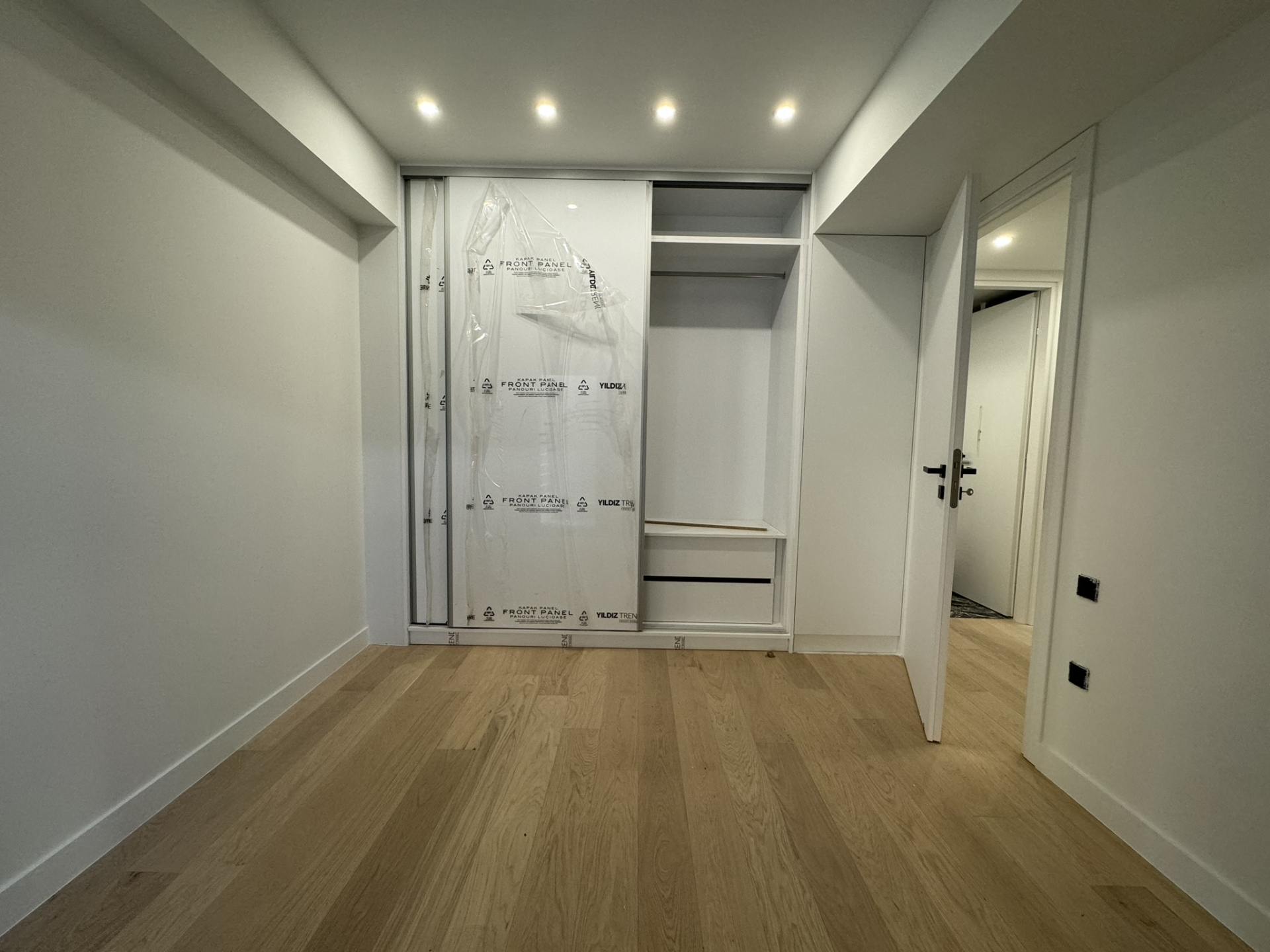 Gallery image 10