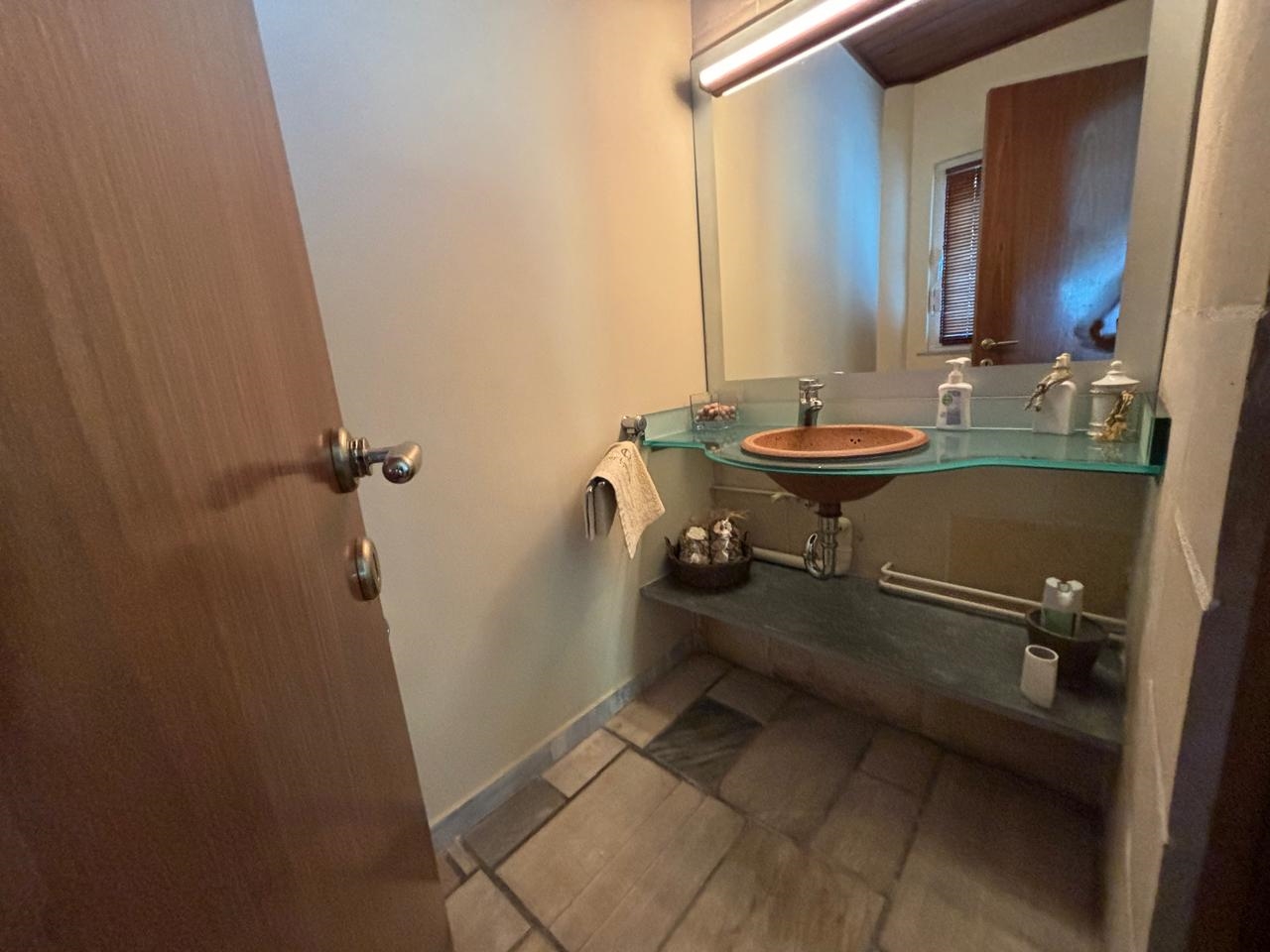Gallery image 14