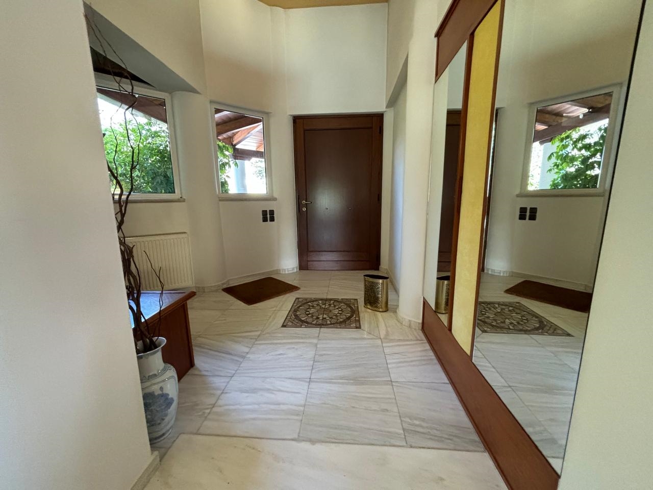 Gallery image 9