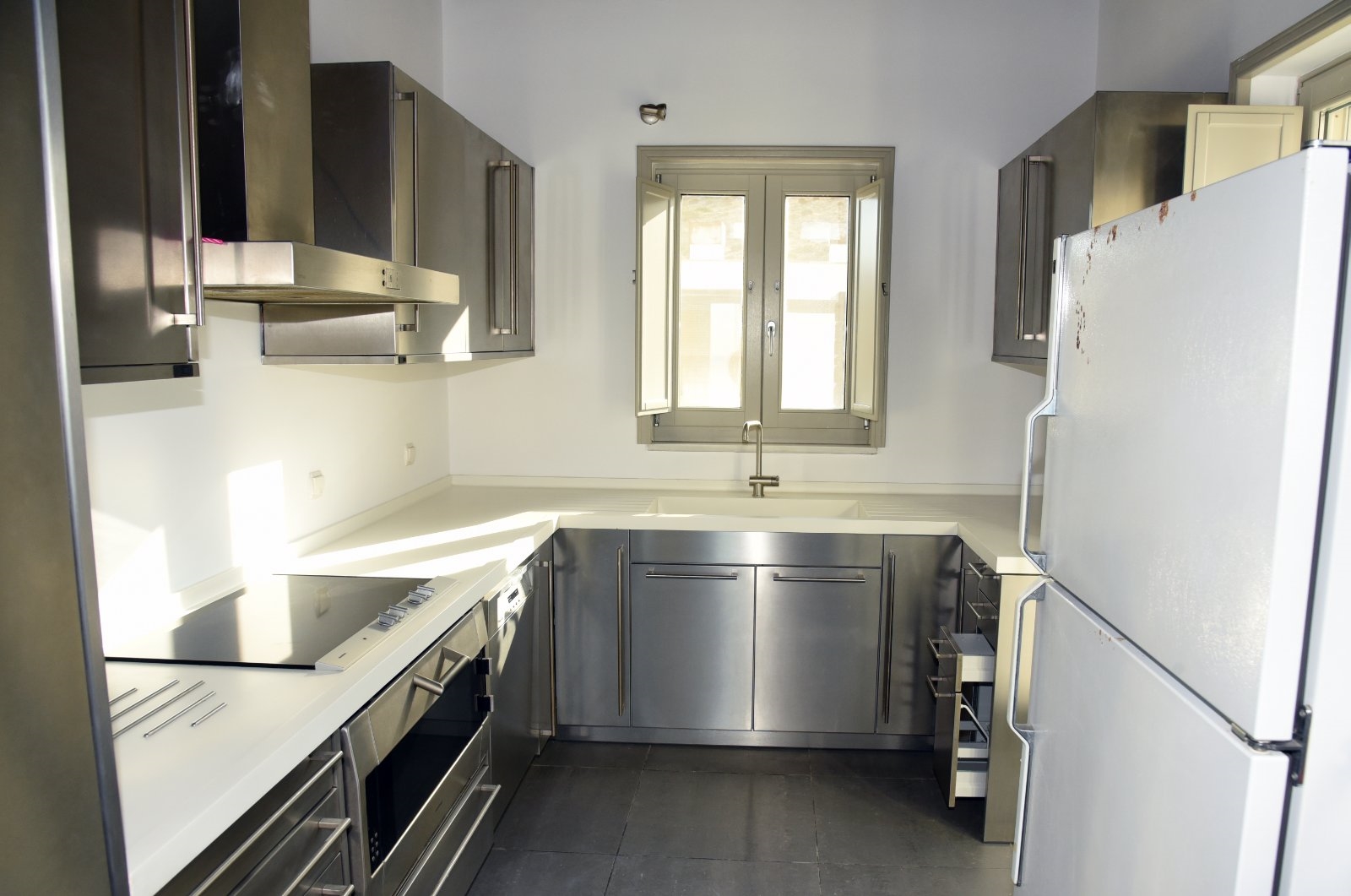 Gallery image 13