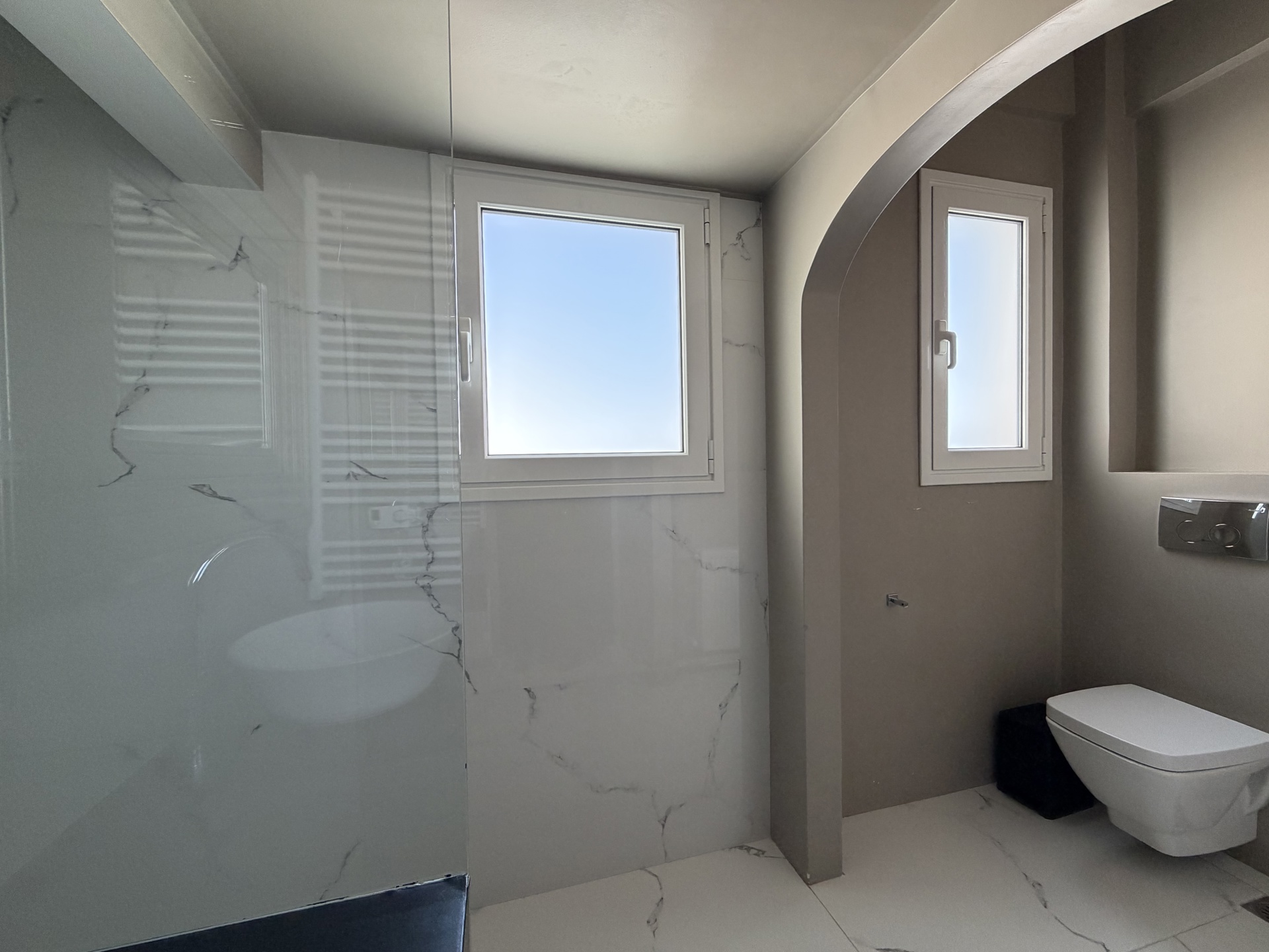 Gallery image 12