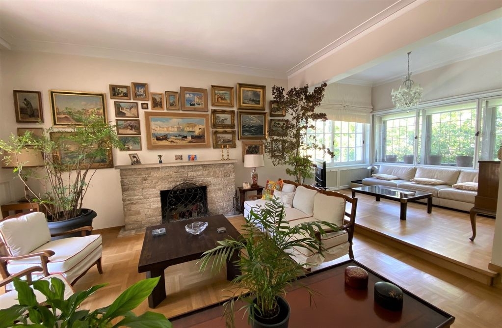 Gallery image 7