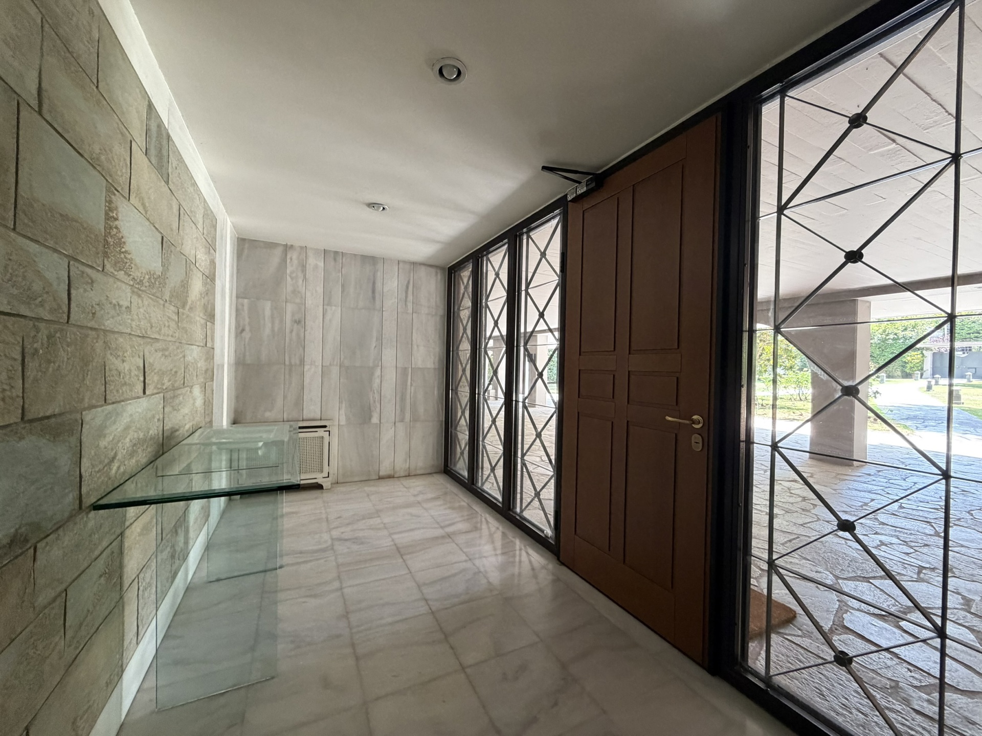 Gallery image 19