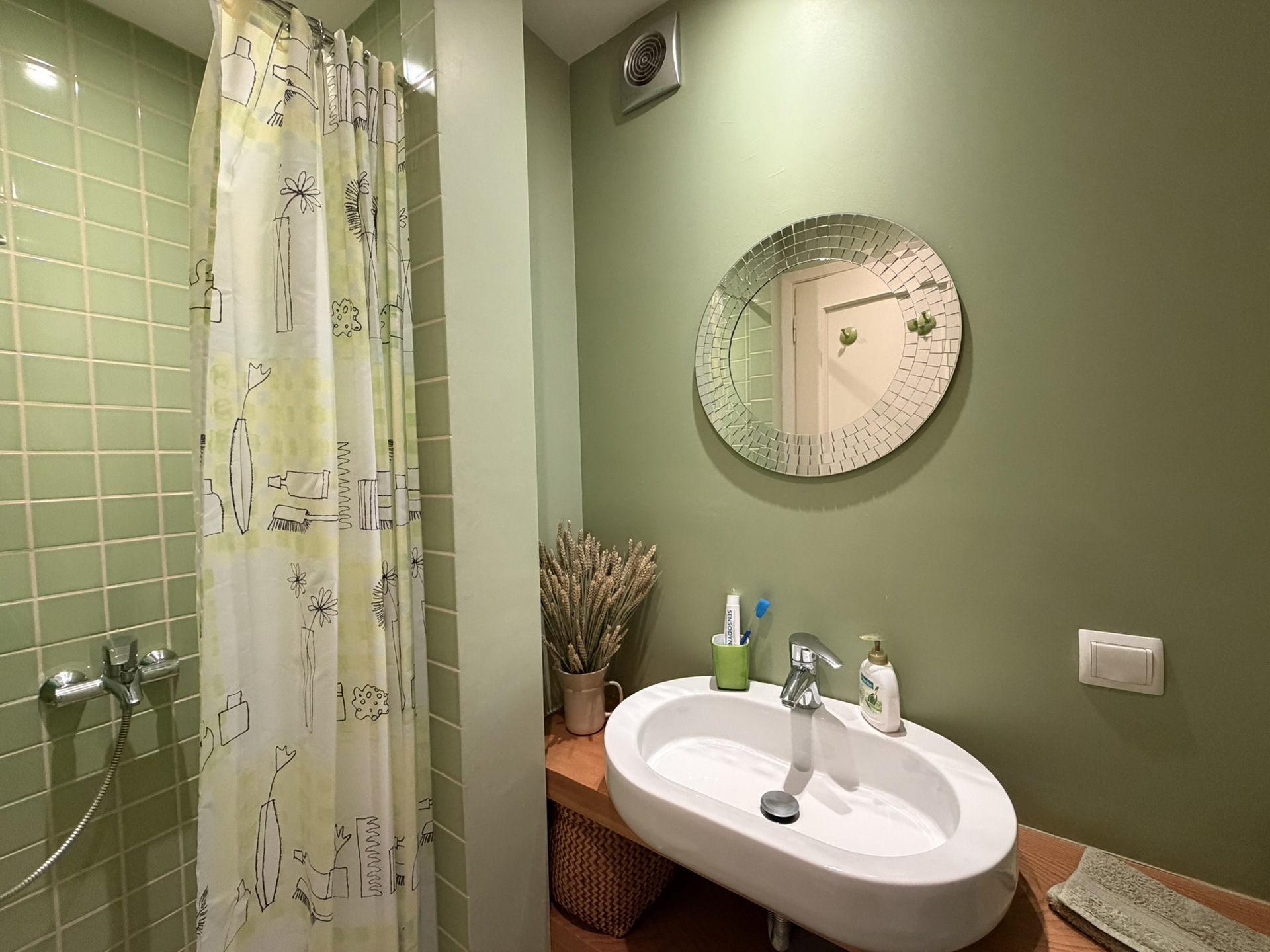 Gallery image 10