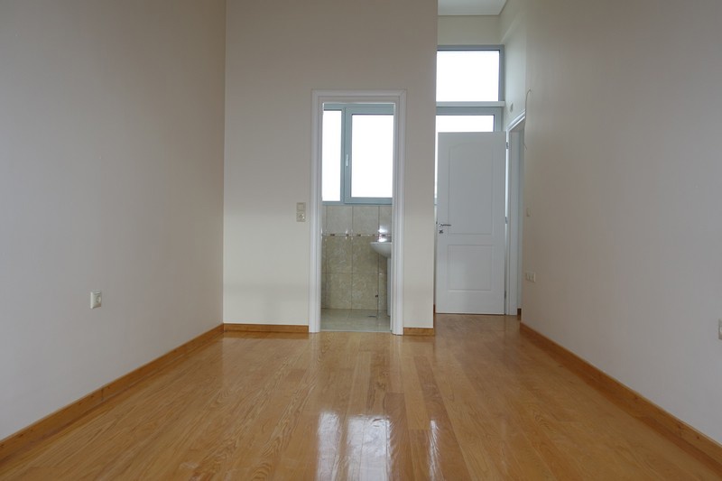 Gallery image 11