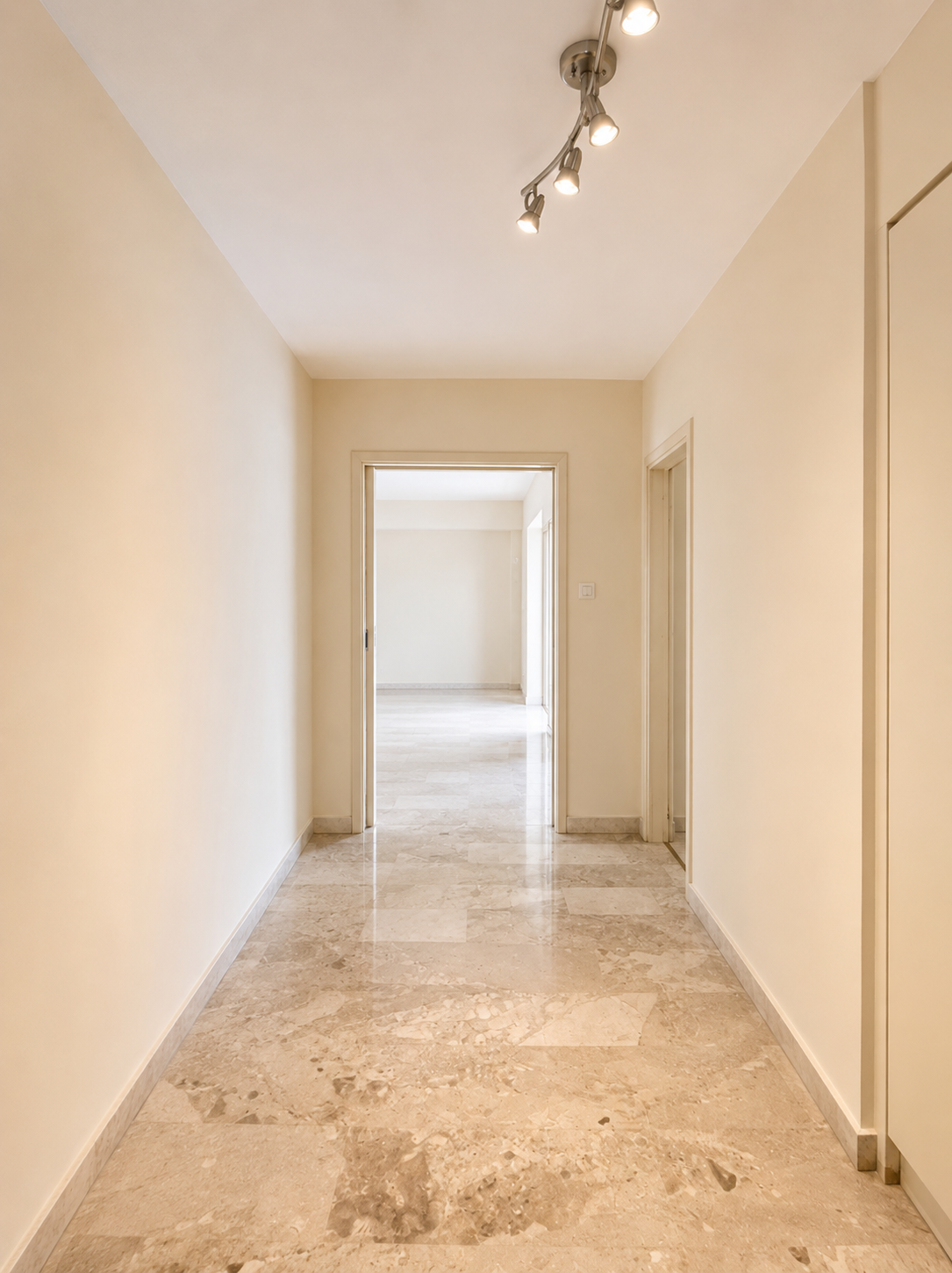 Gallery image 16