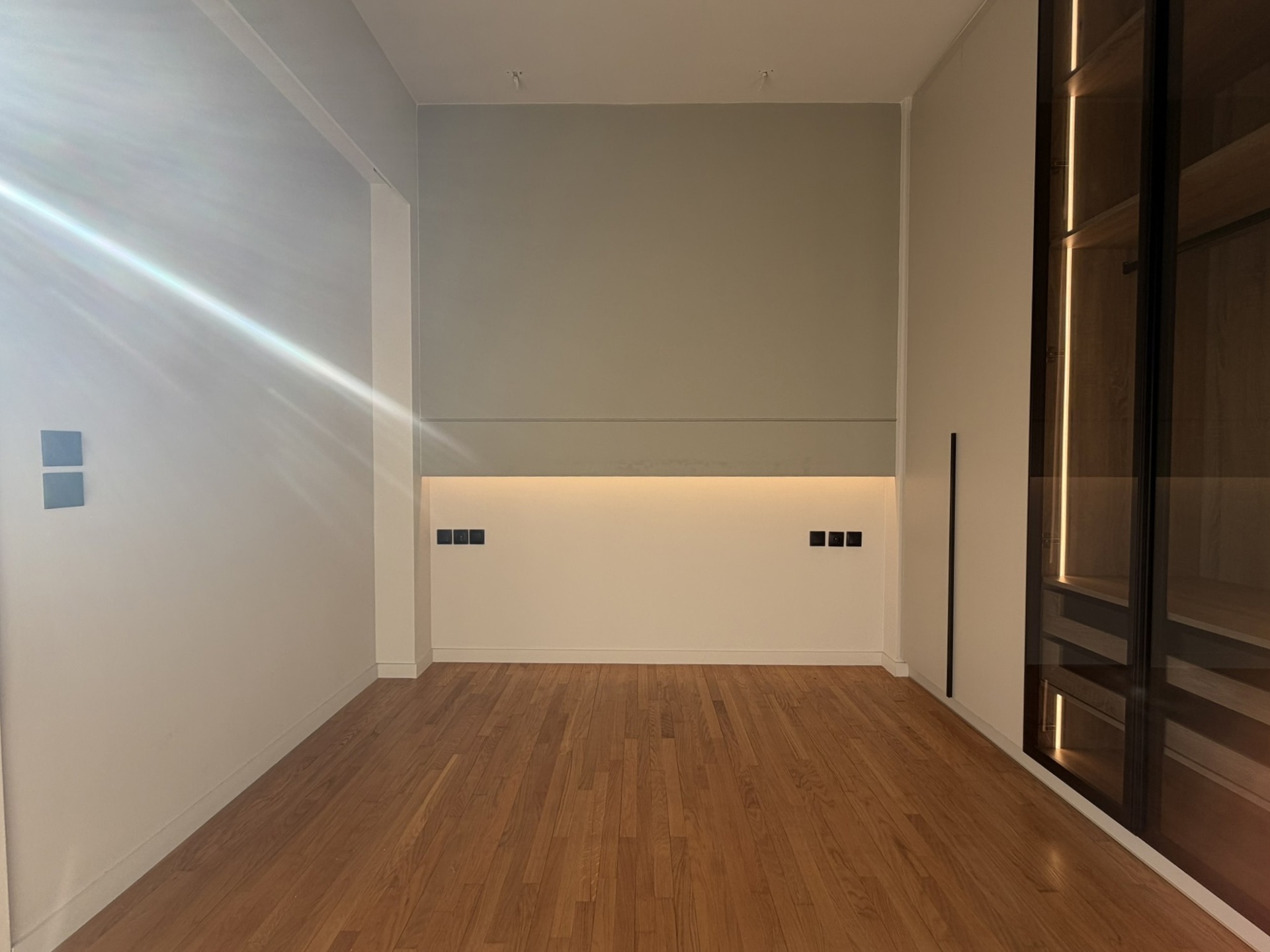 Gallery image 16