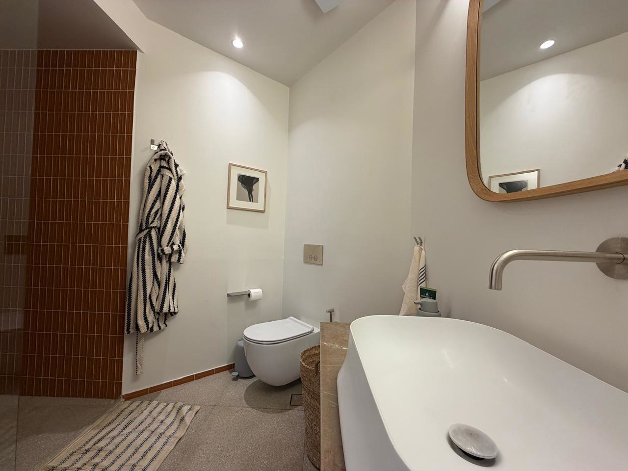 Gallery image 12