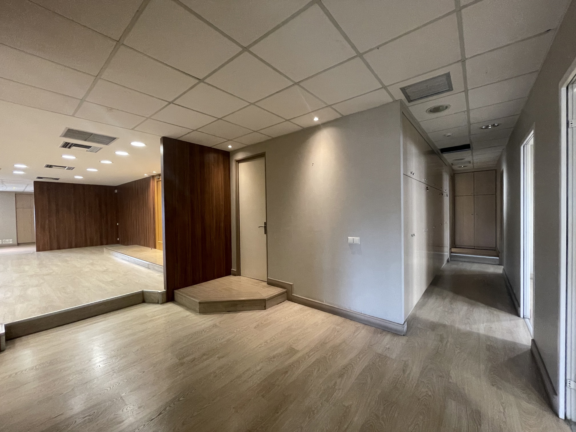 Gallery image 12