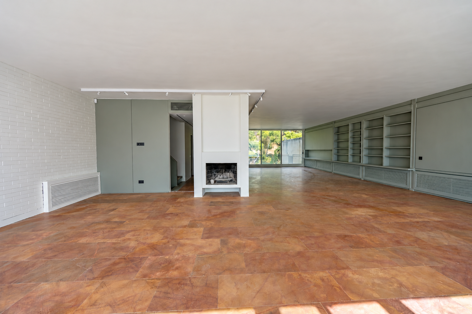 Gallery image 12