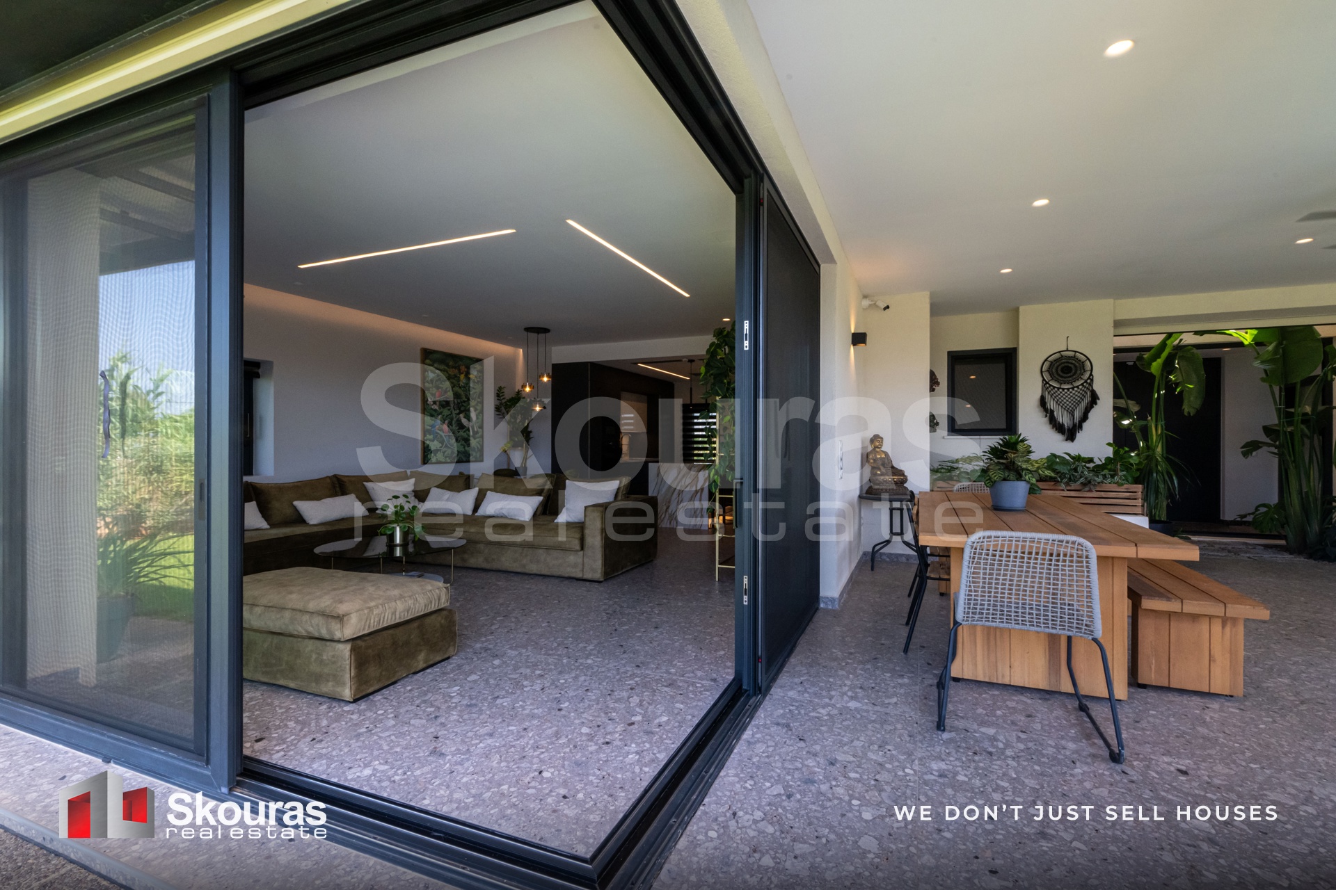 Gallery image 10