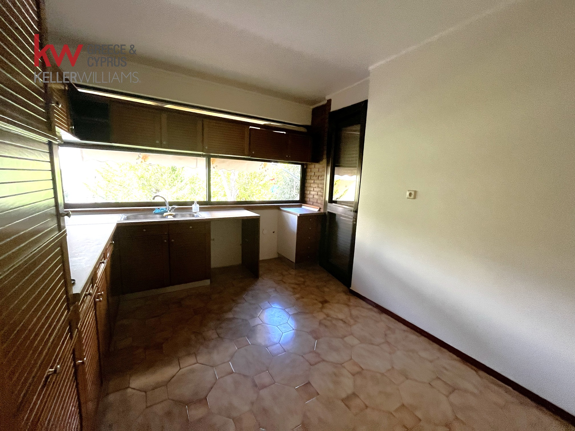 Gallery image 14