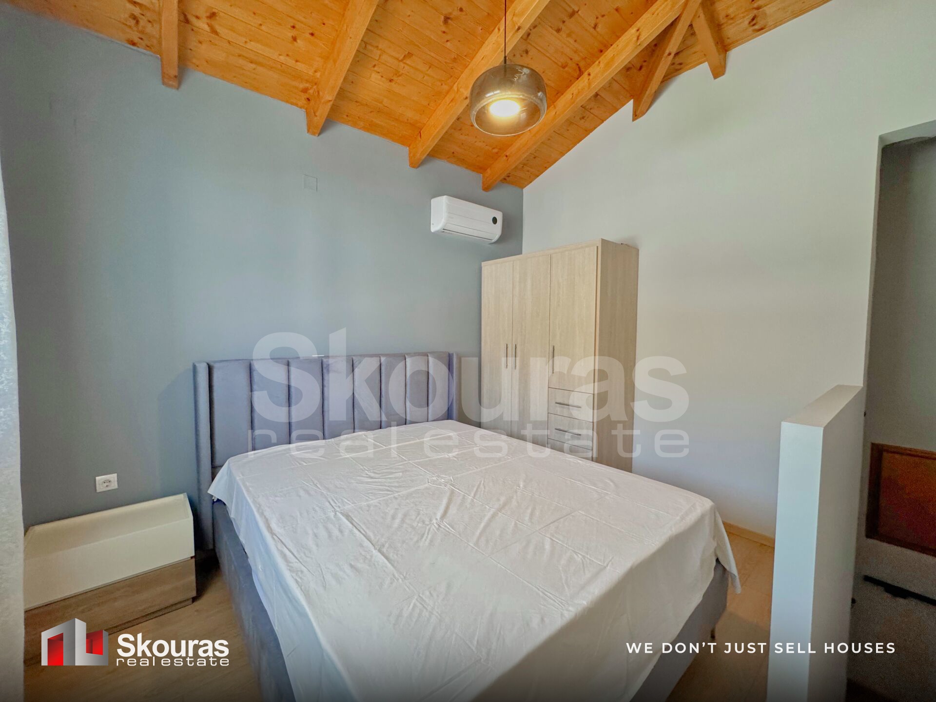 Gallery image 16