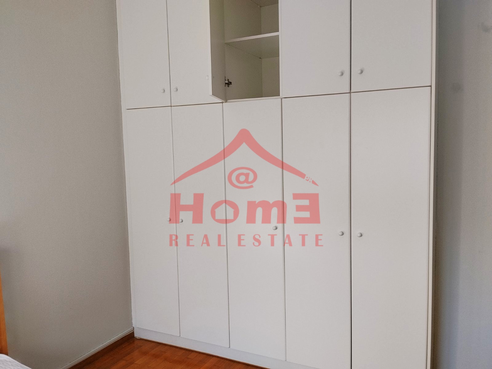 Gallery image 13