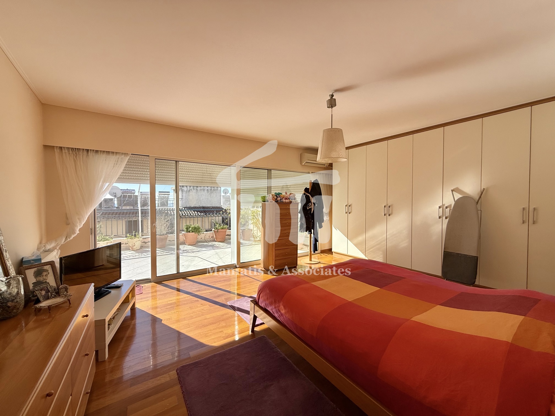 Gallery image 12