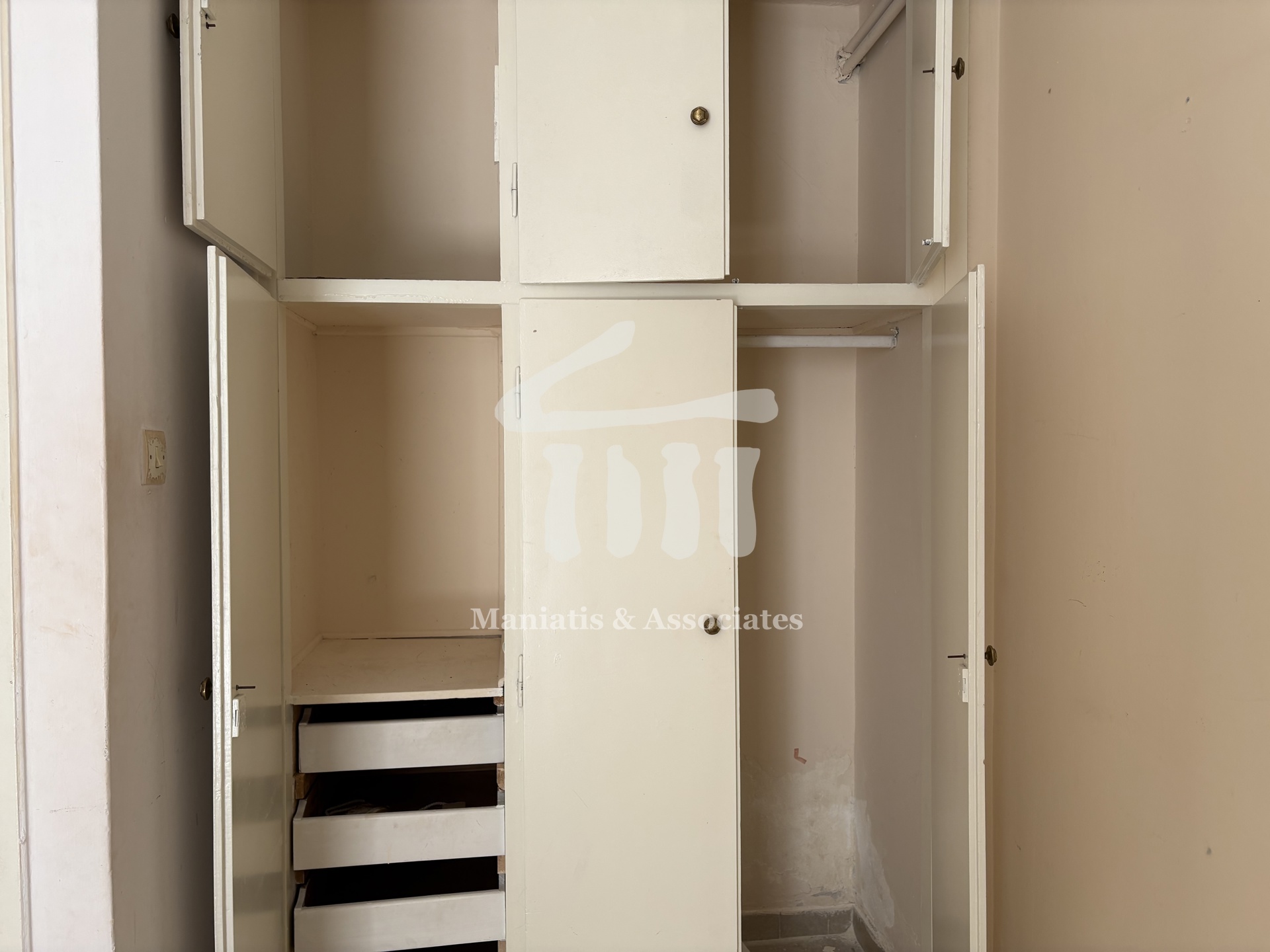Gallery image 13