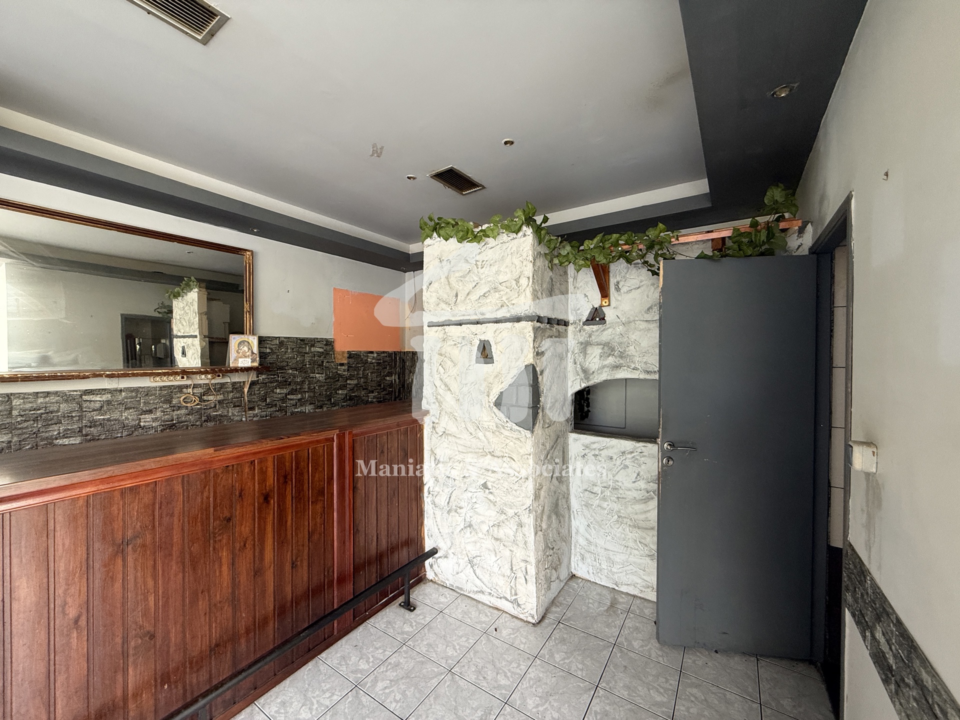 Gallery image 10