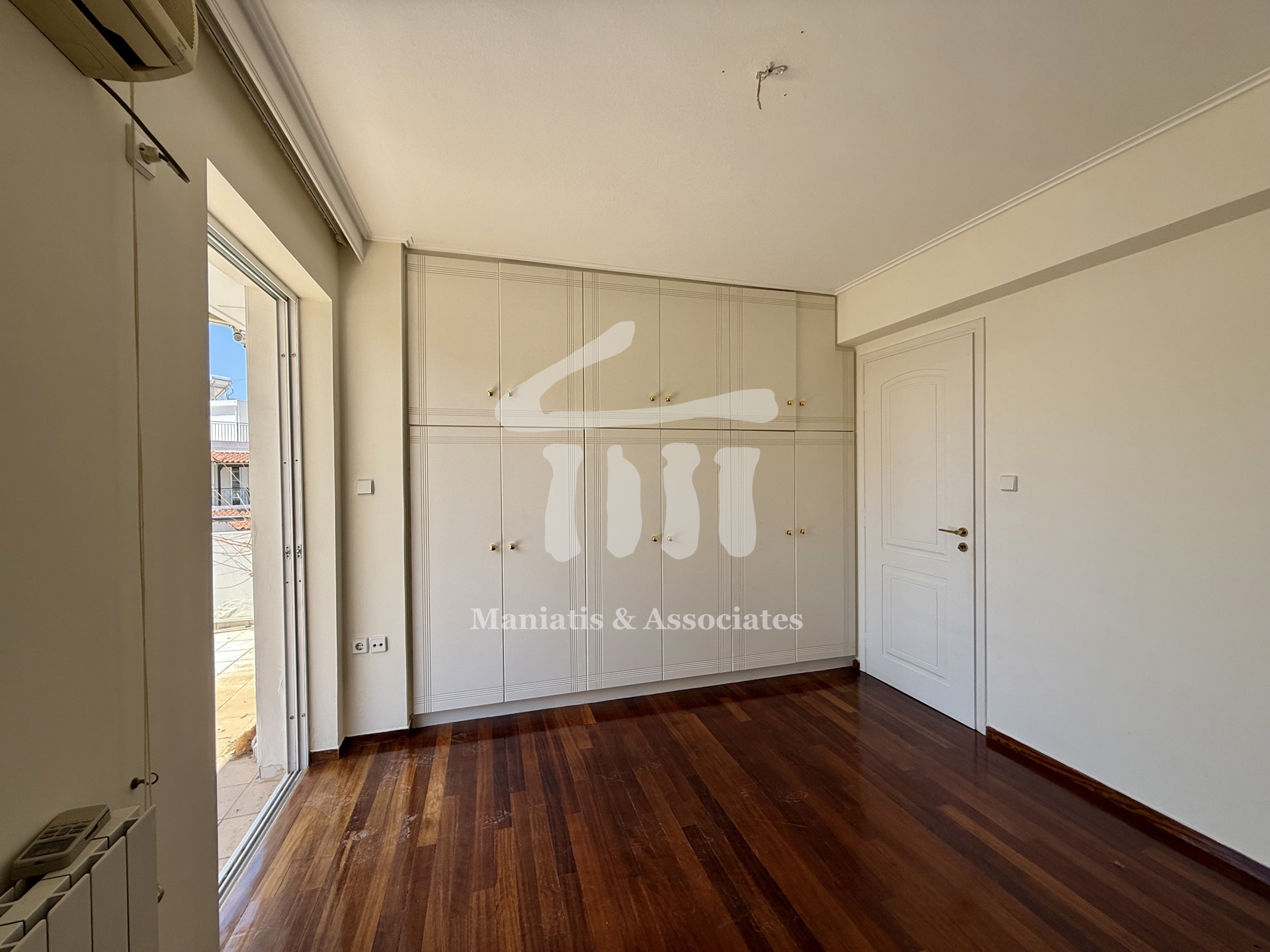 Gallery image 18