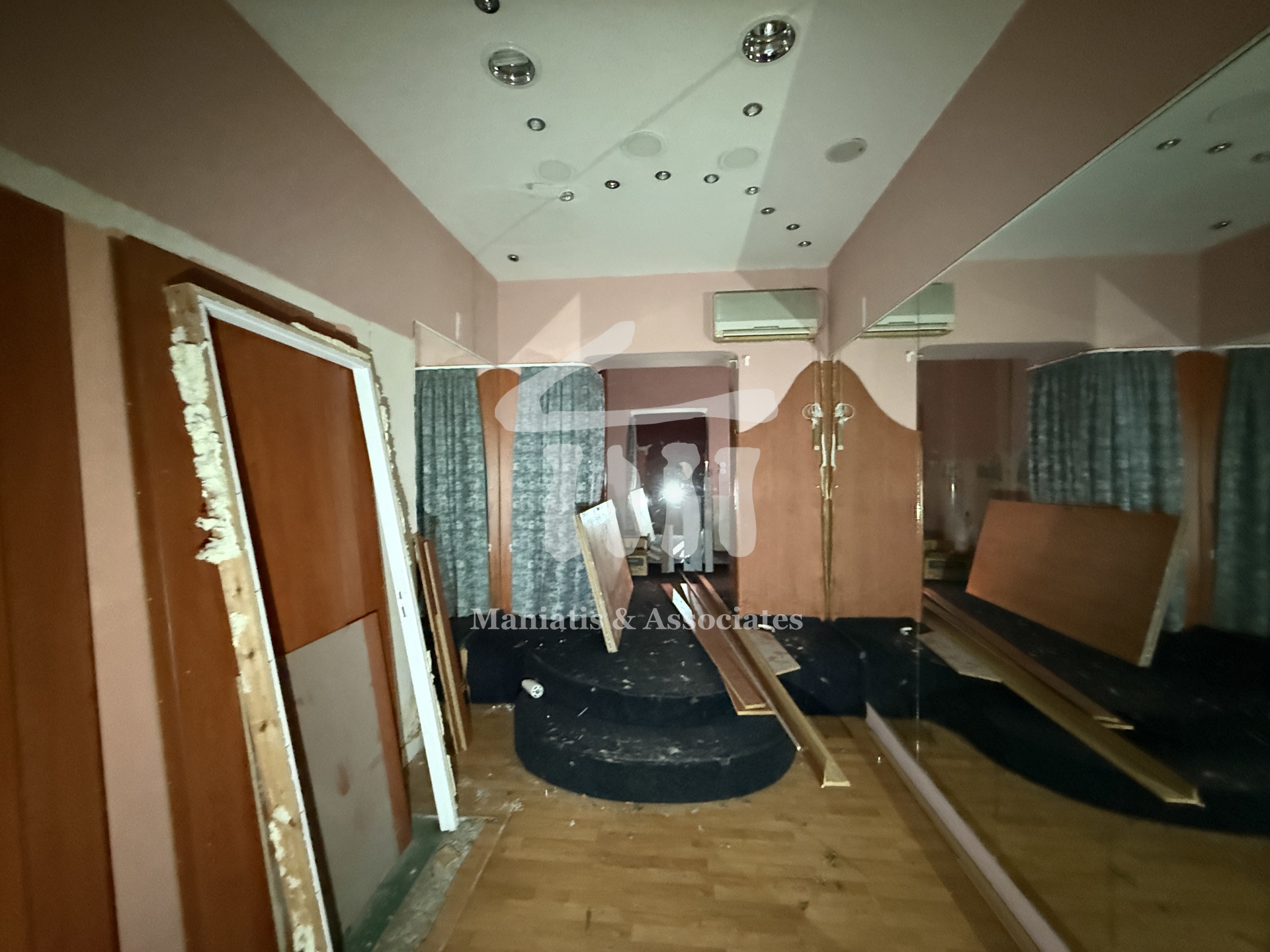Gallery image 10