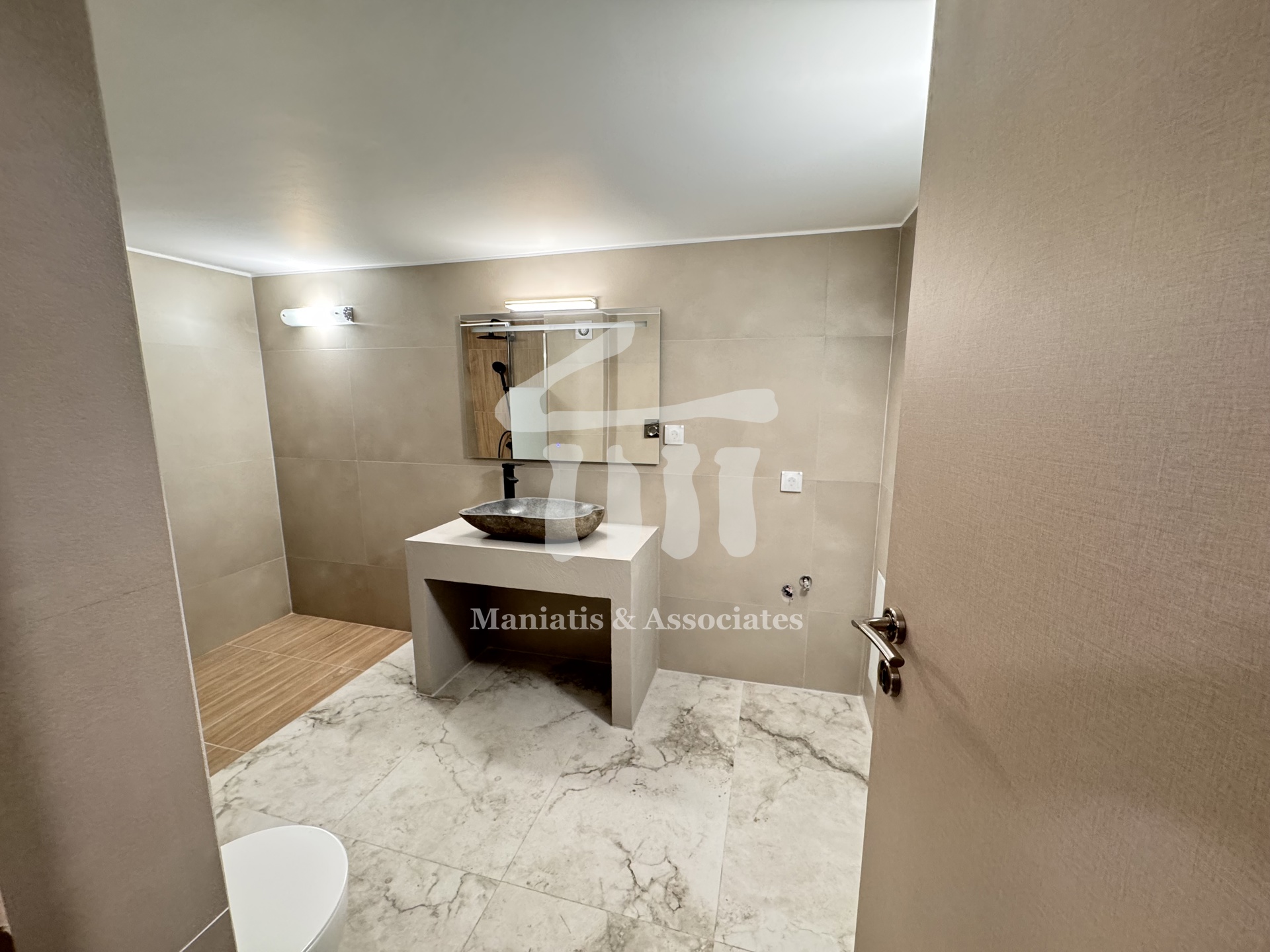 Gallery image 15