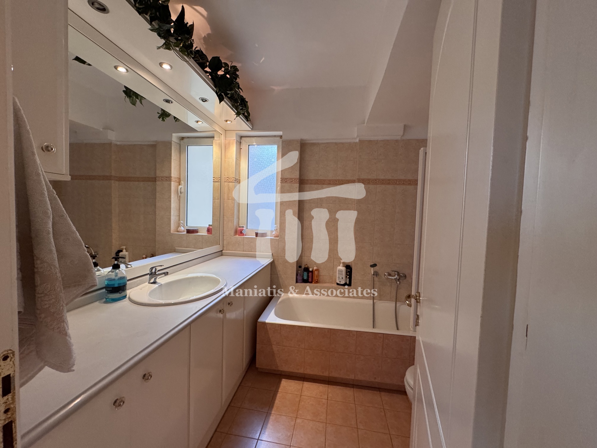 Gallery image 11