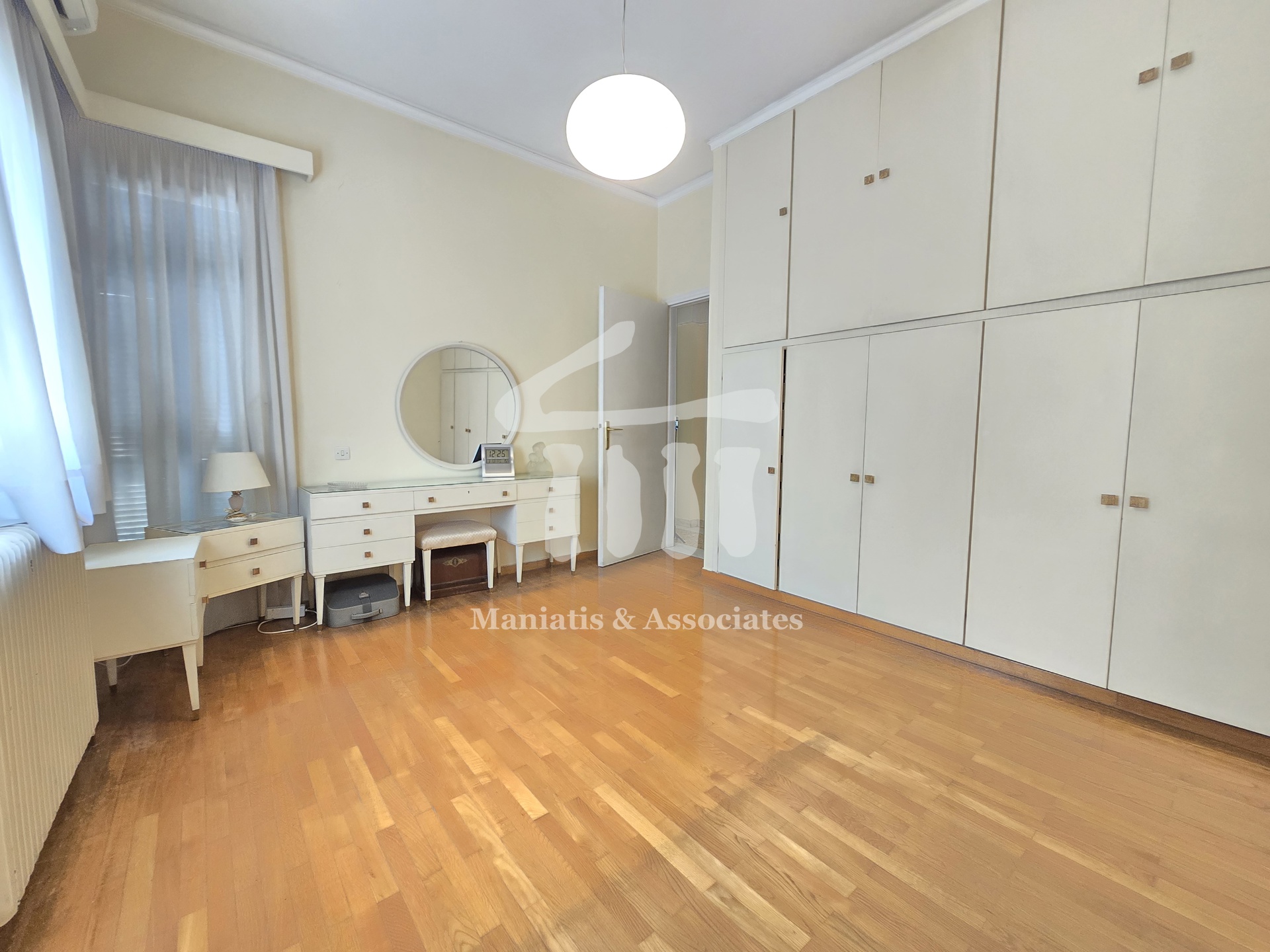 Gallery image 16