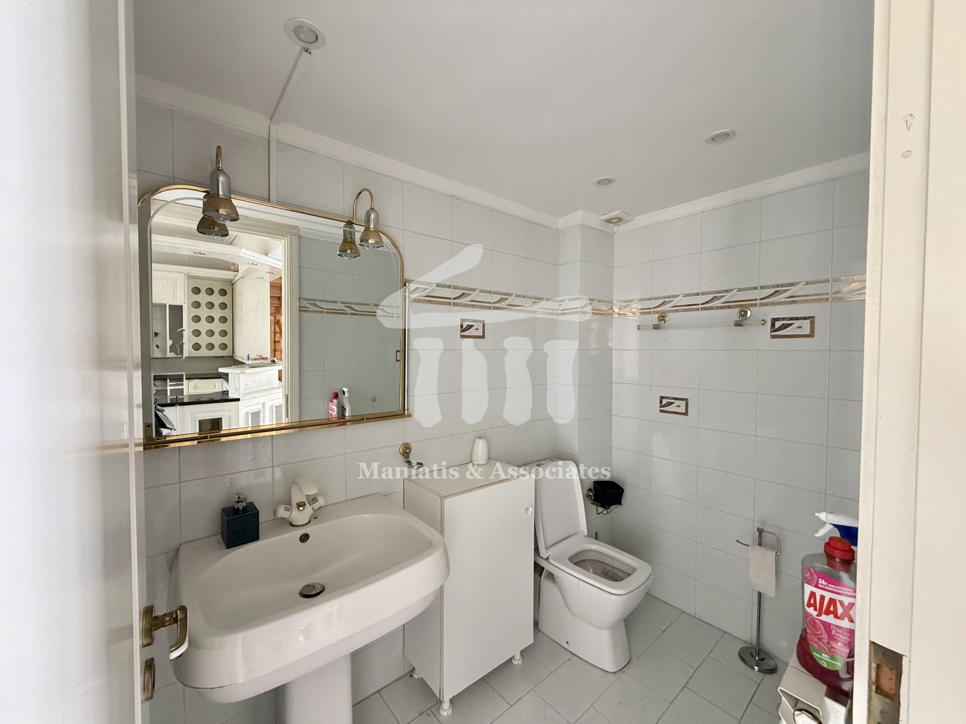 Gallery image 12