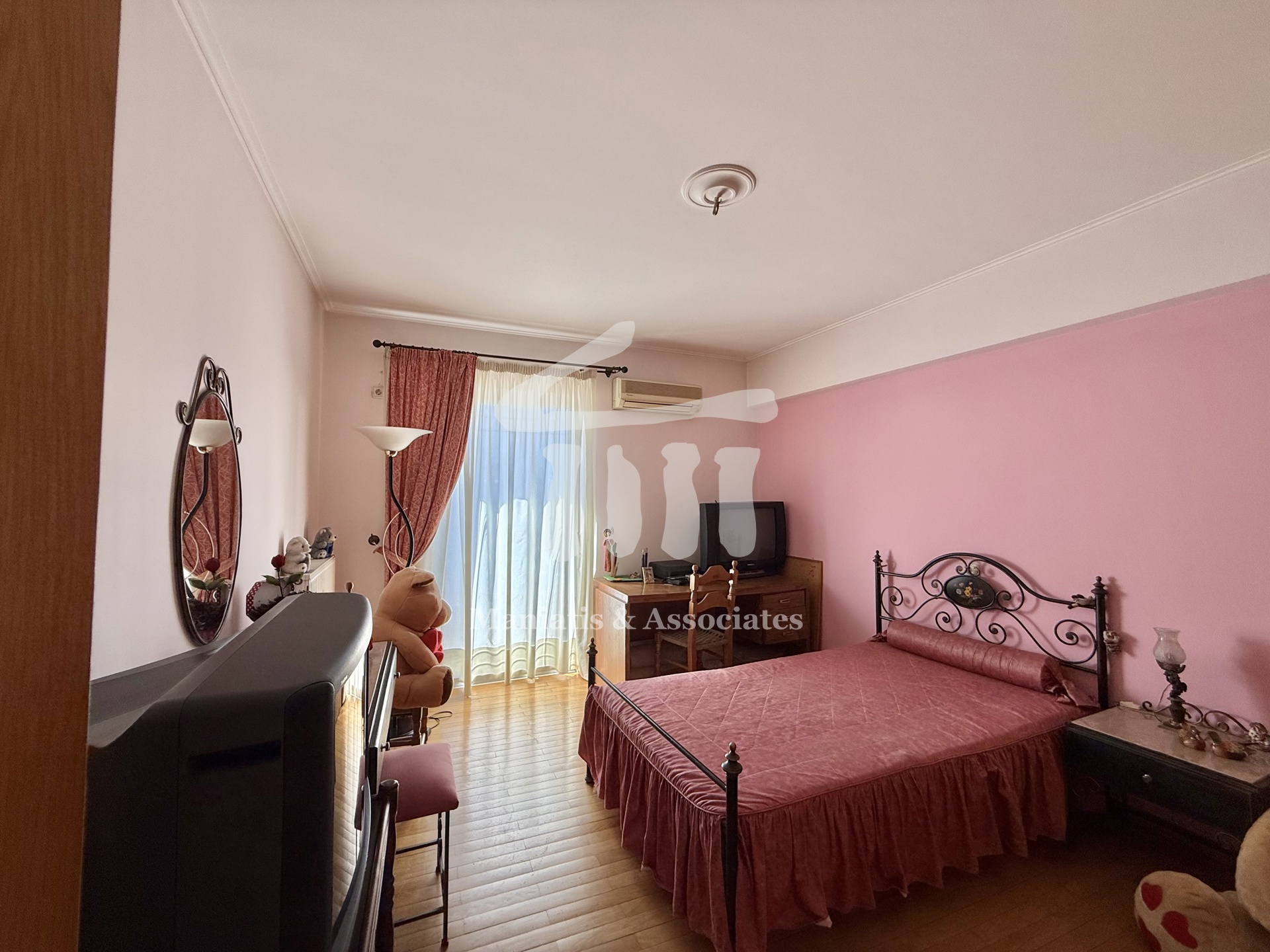 Gallery image 21
