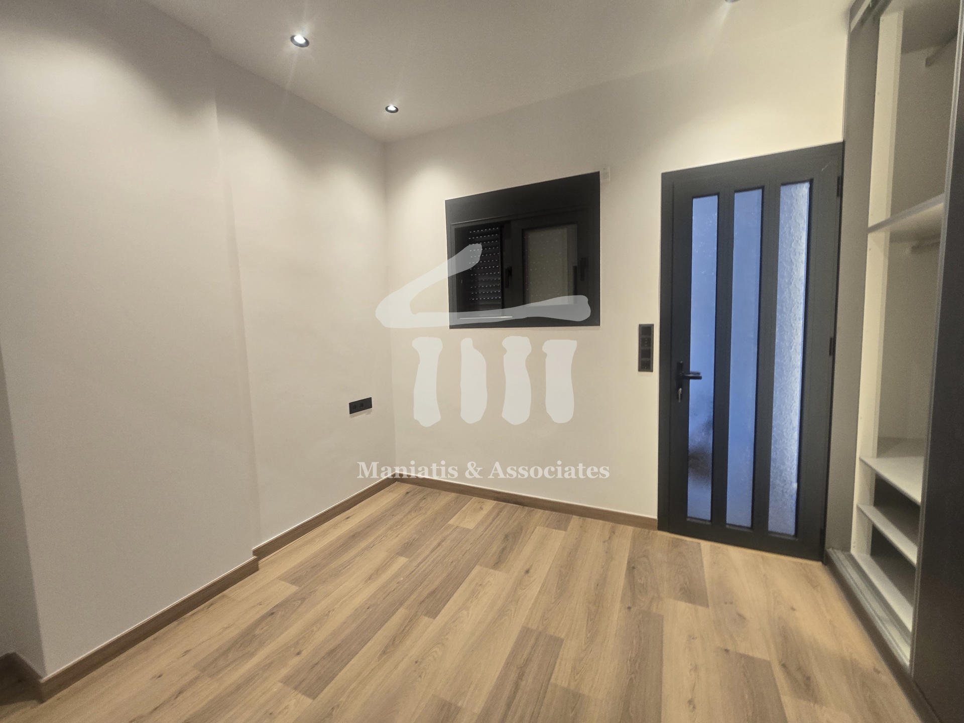Gallery image 16