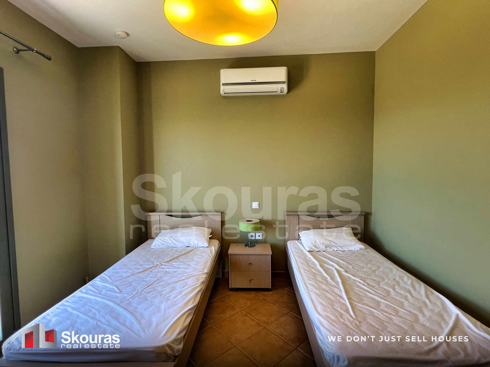 Gallery image 16