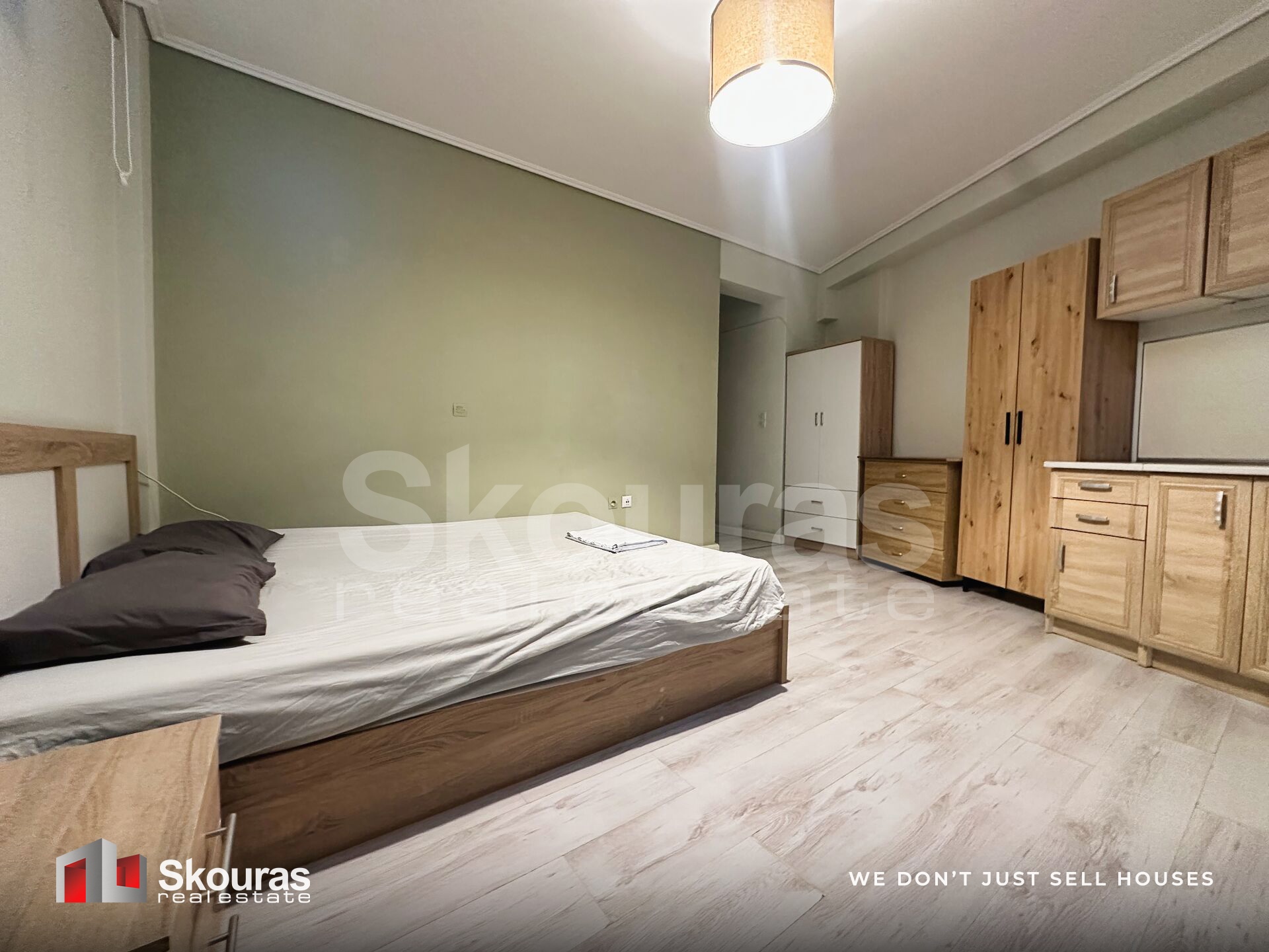 Gallery image 15