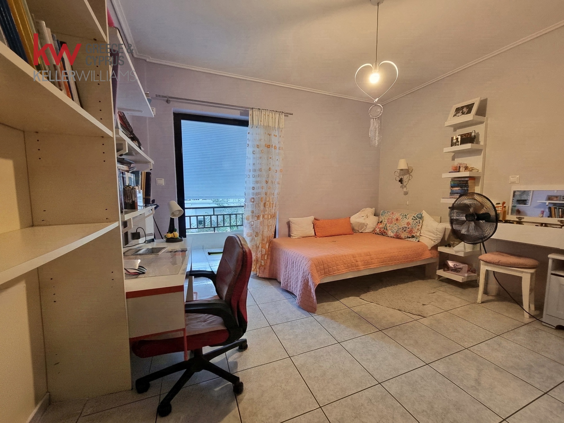 Gallery image 12
