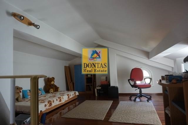 Gallery image 16