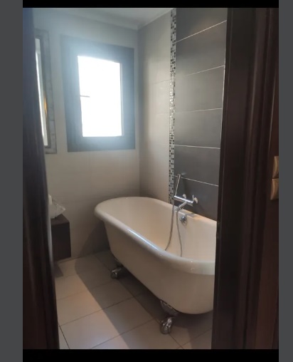 Gallery image 10