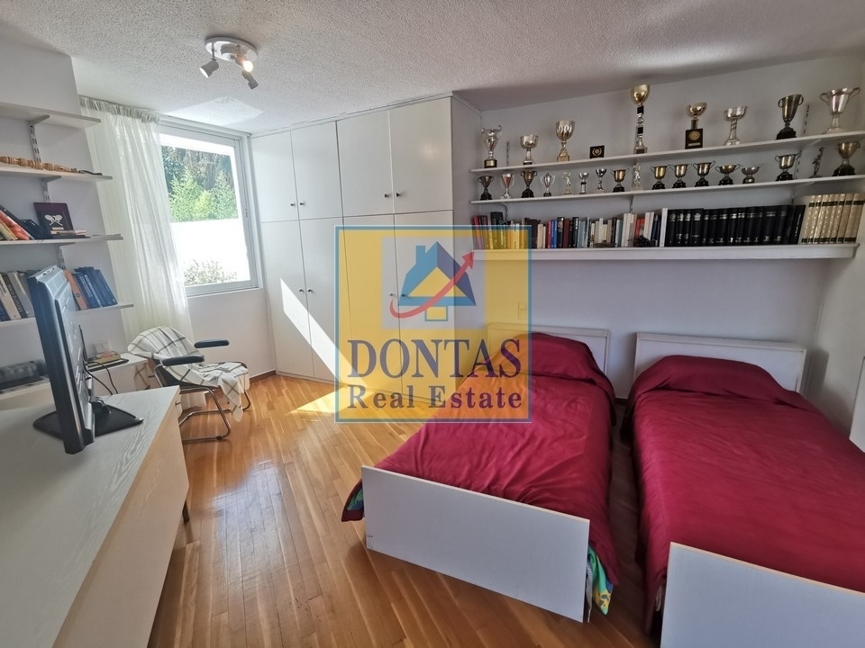 Gallery image 36