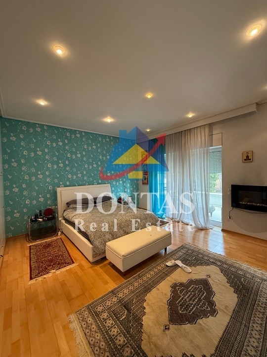Gallery image 9