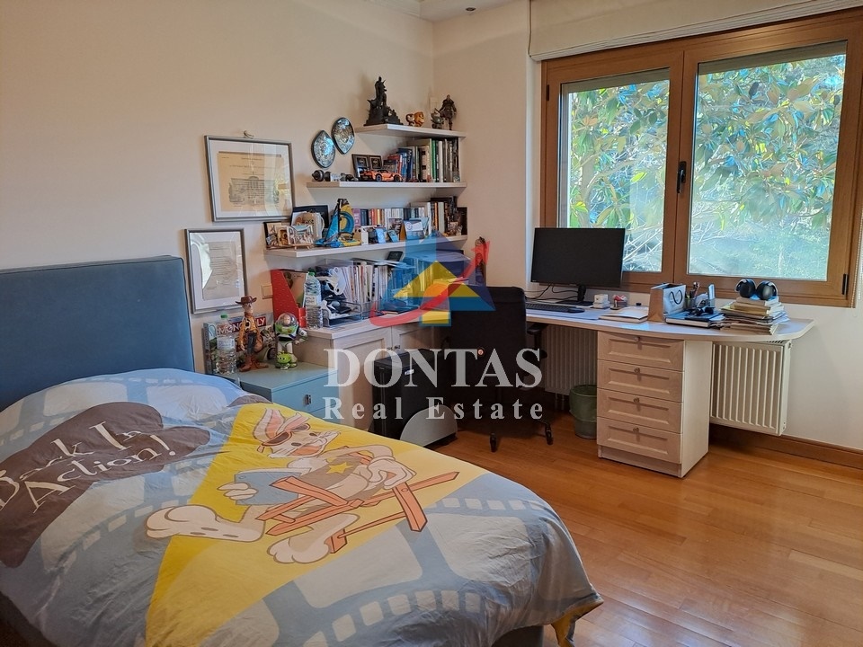 Gallery image 14