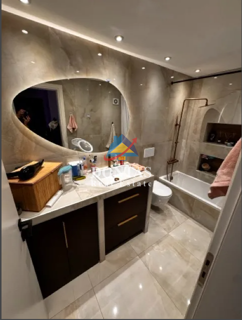Gallery image 7