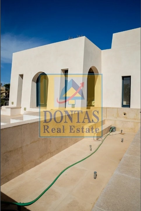 Gallery image 12