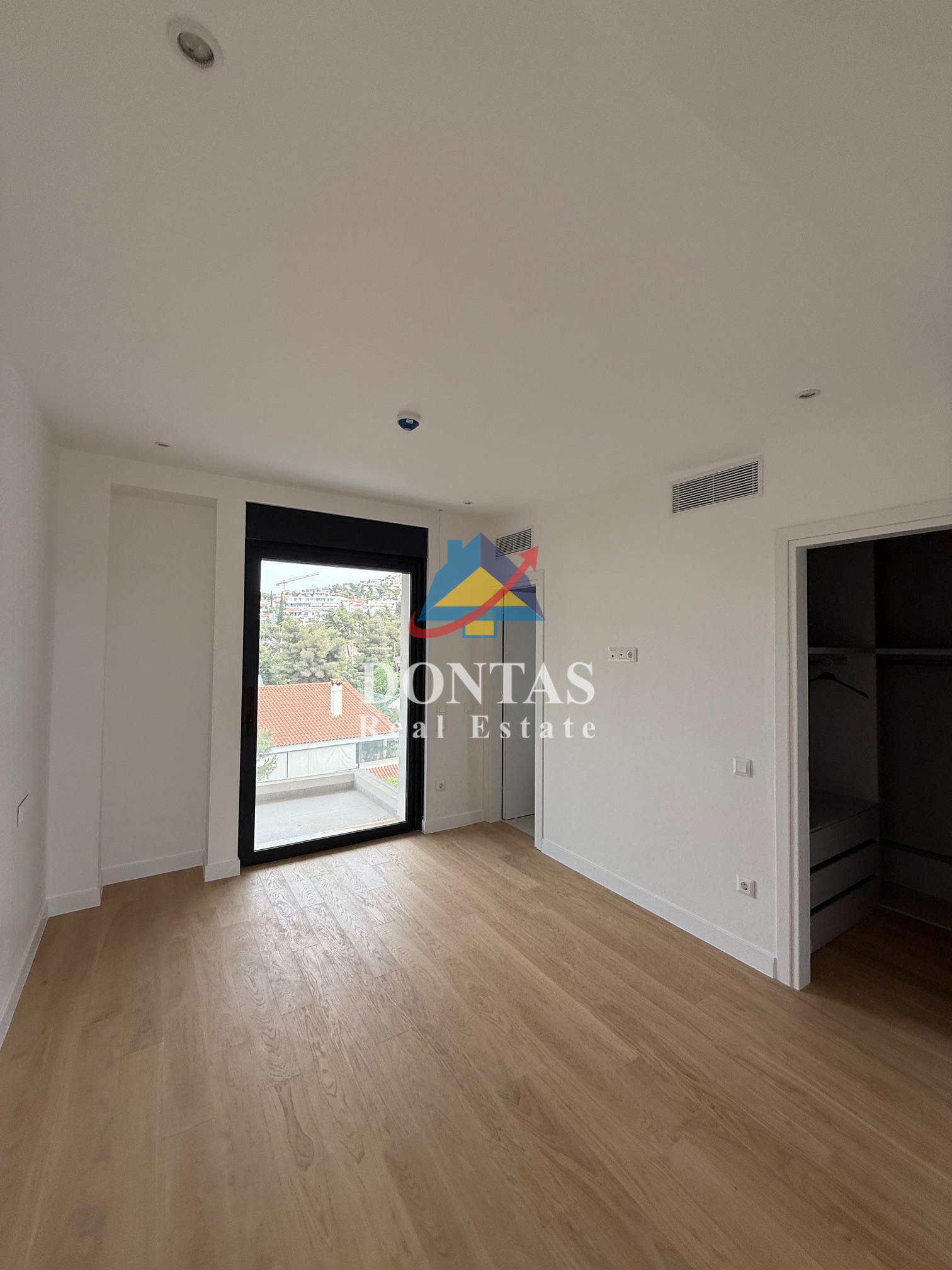 Gallery image 14