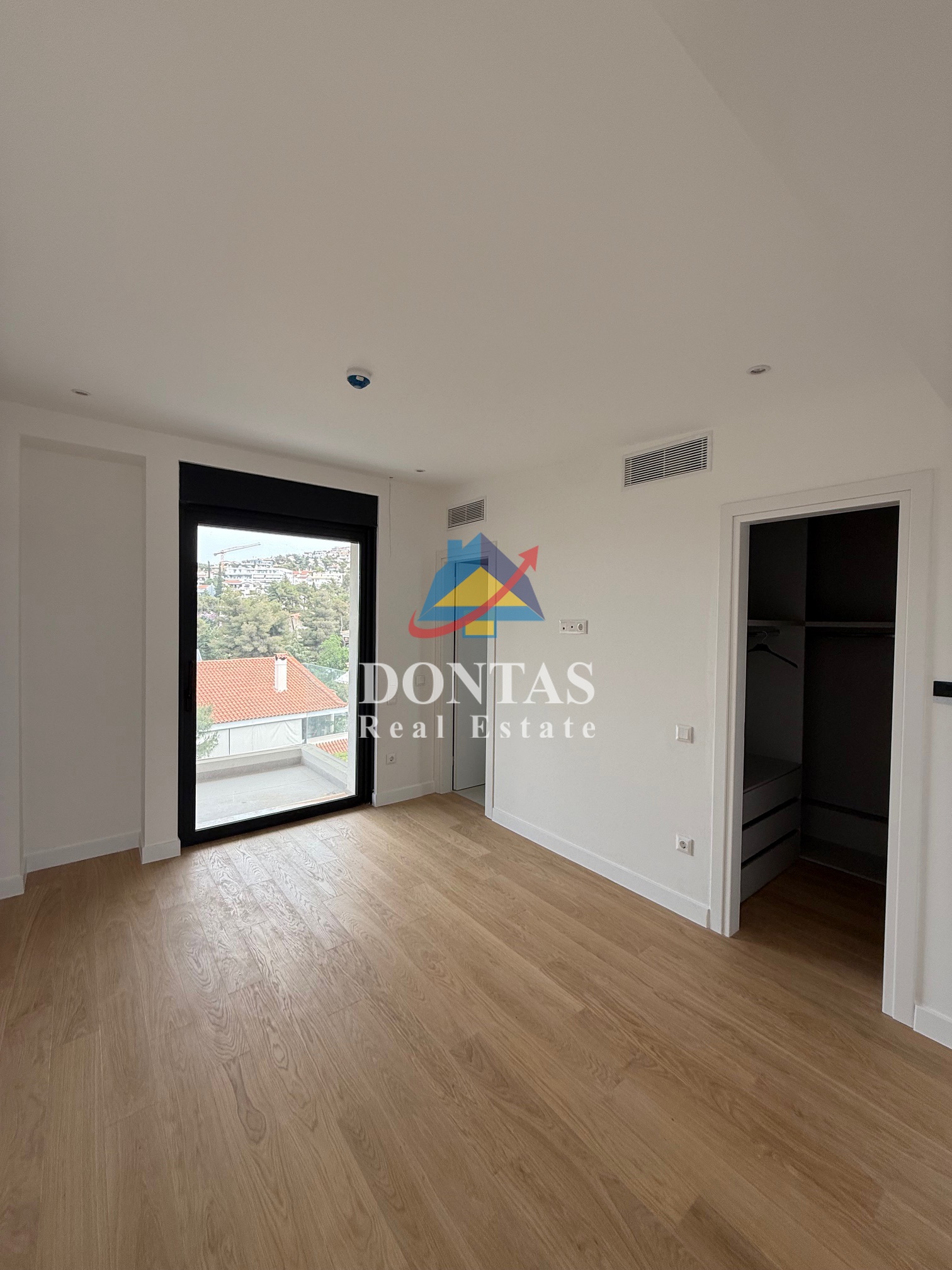 Gallery image 13