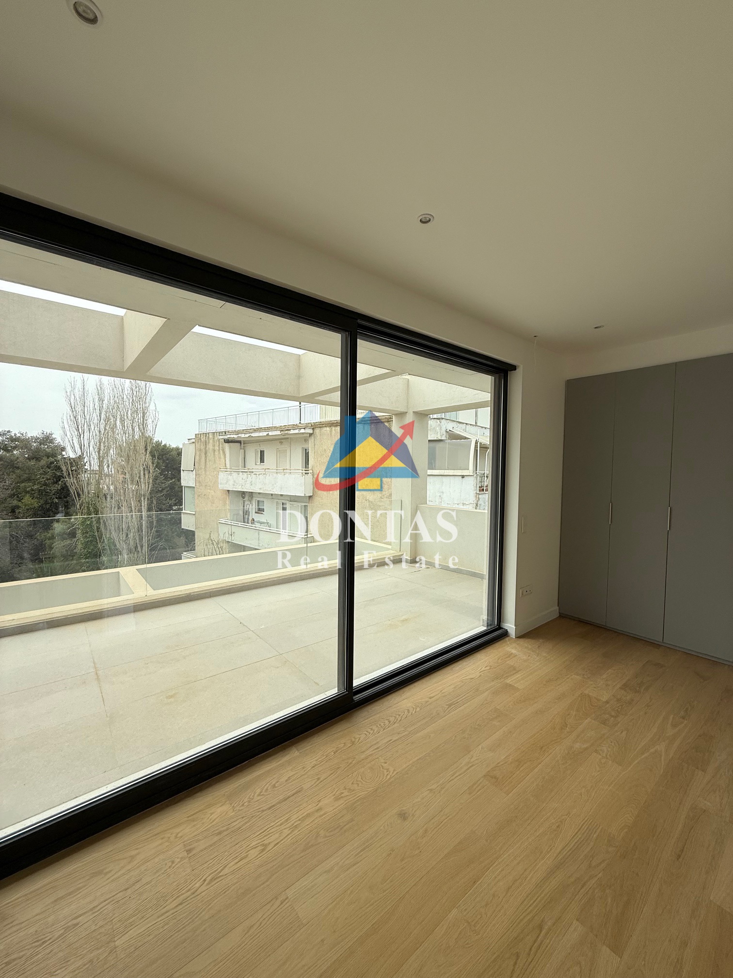 Gallery image 10