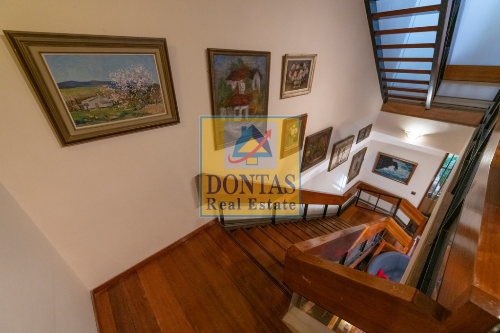 Gallery image 18