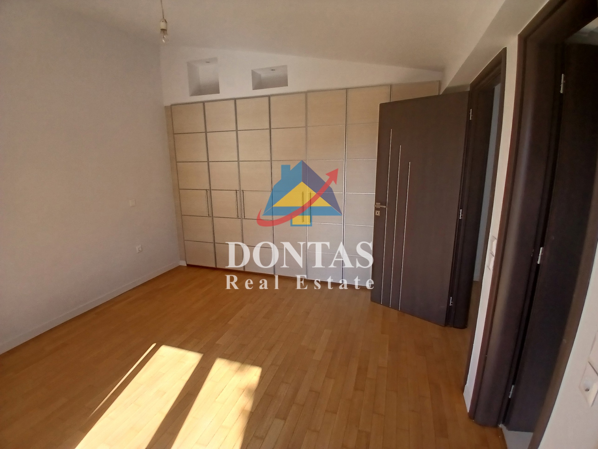 Gallery image 11