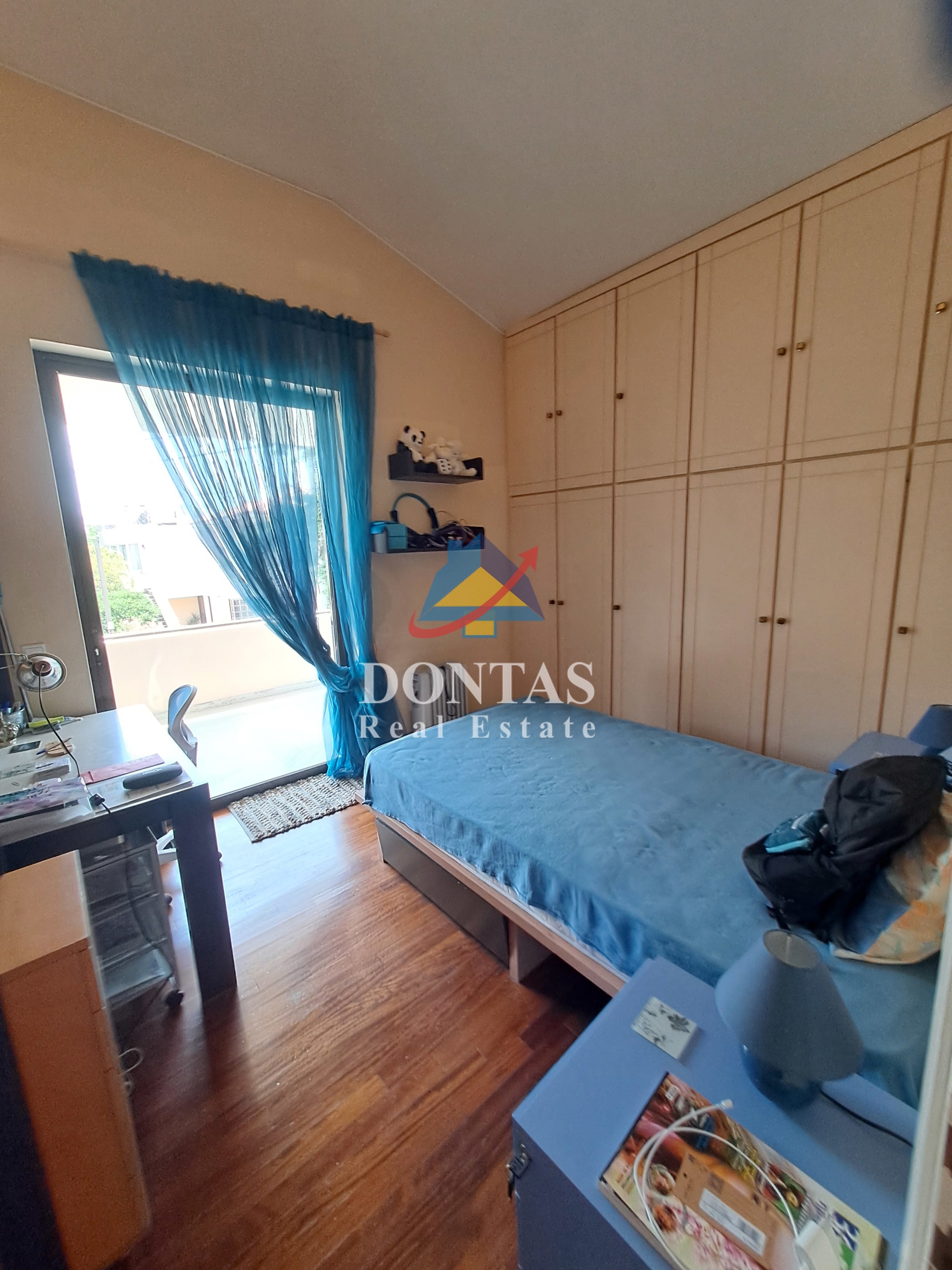 Gallery image 16